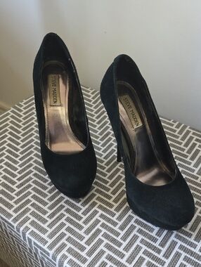 Steve Madden Black Suede Platform Stiletto Pumps